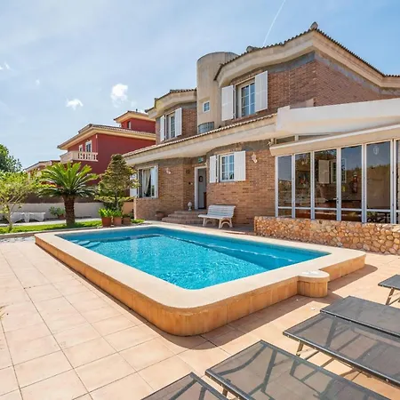 Villa Laura *